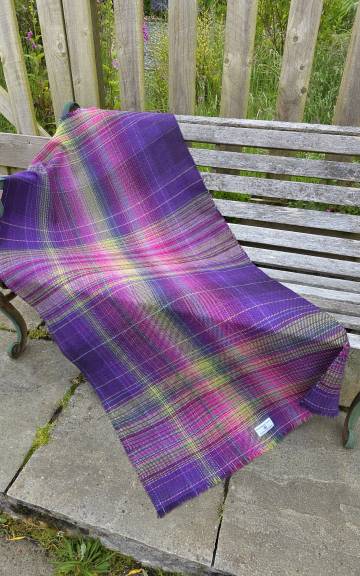 Two Sisters Tweed Throw Lambswool - aurora