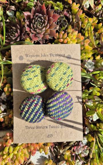 Three Sisters Tweed Buttons