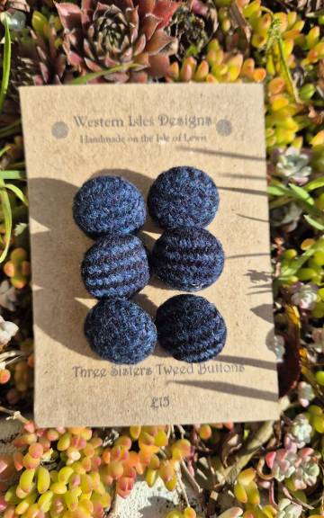 Three Sisters Tweed Buttons