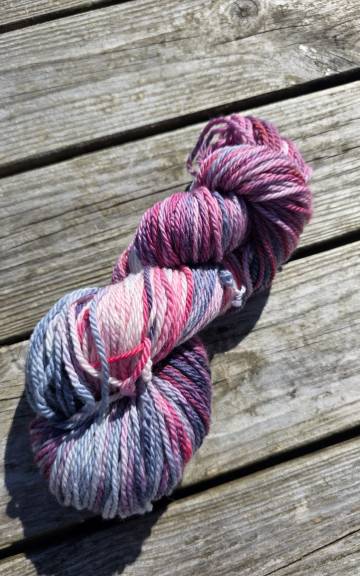 Hand-Dyed Yarn: 100% Merino, aran - 4