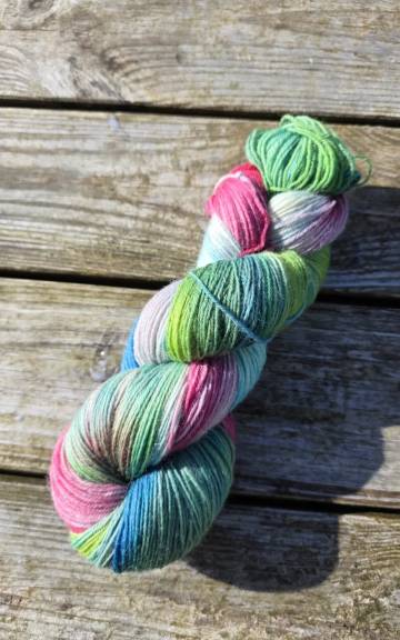Hand-Dyed Yarn Blueface Leicester
