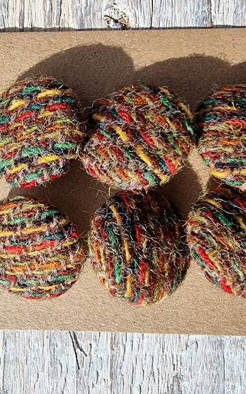 Three Sisters Tweed Buttons - 2 6
