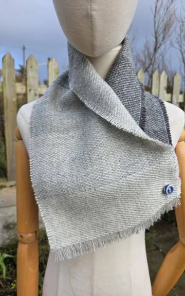 Two Sisters Tweed Neckwarmer gotland