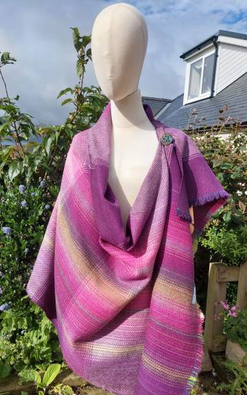 Three Sisters Tweed Shawl Lambswool - Aurora - 2
