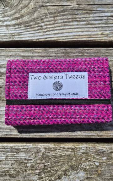 Two Sisters Tweed Card Holder