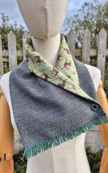 Two Sisters lambswool Tweed neck warmer