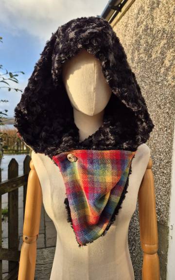 Amor Tweed Hooded scarf