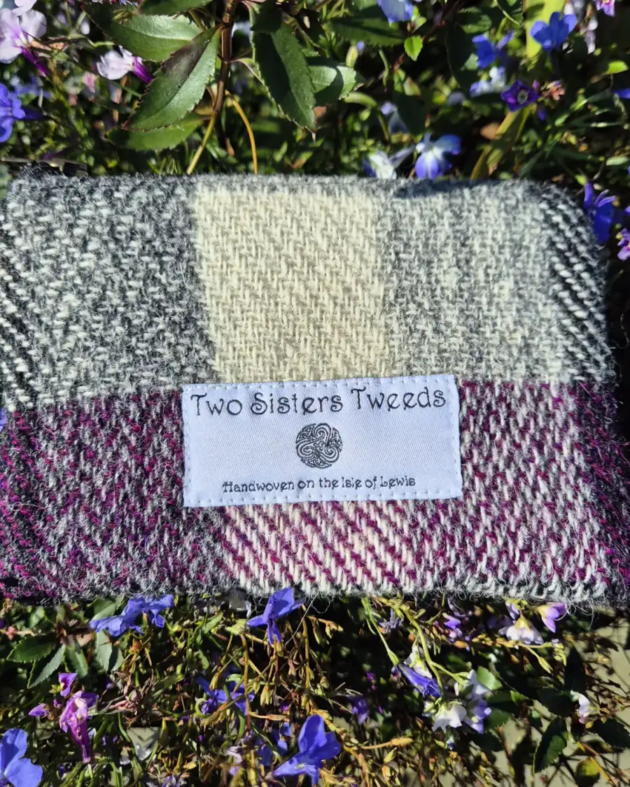 Two Sisters Tweed Zip Purse