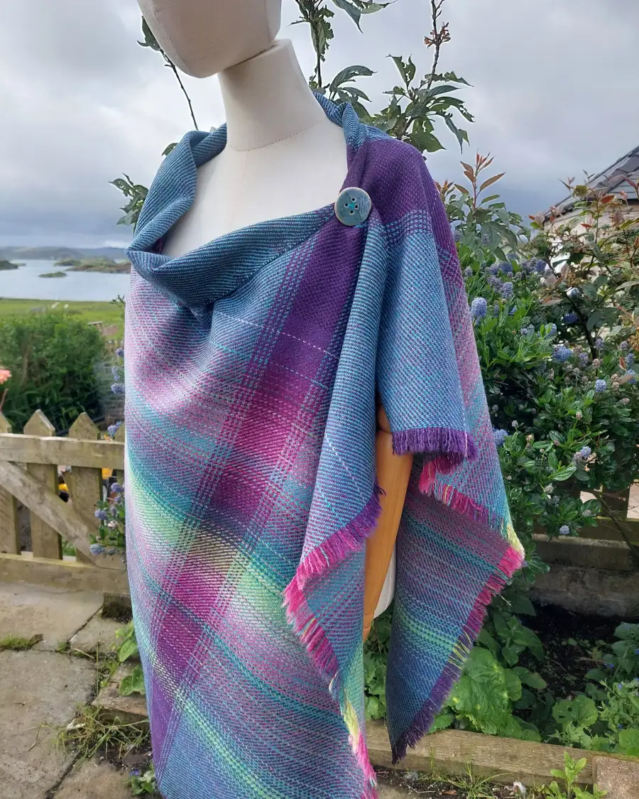 Three Sisters Tweed Shawl Lambswool - Aurora - 1
