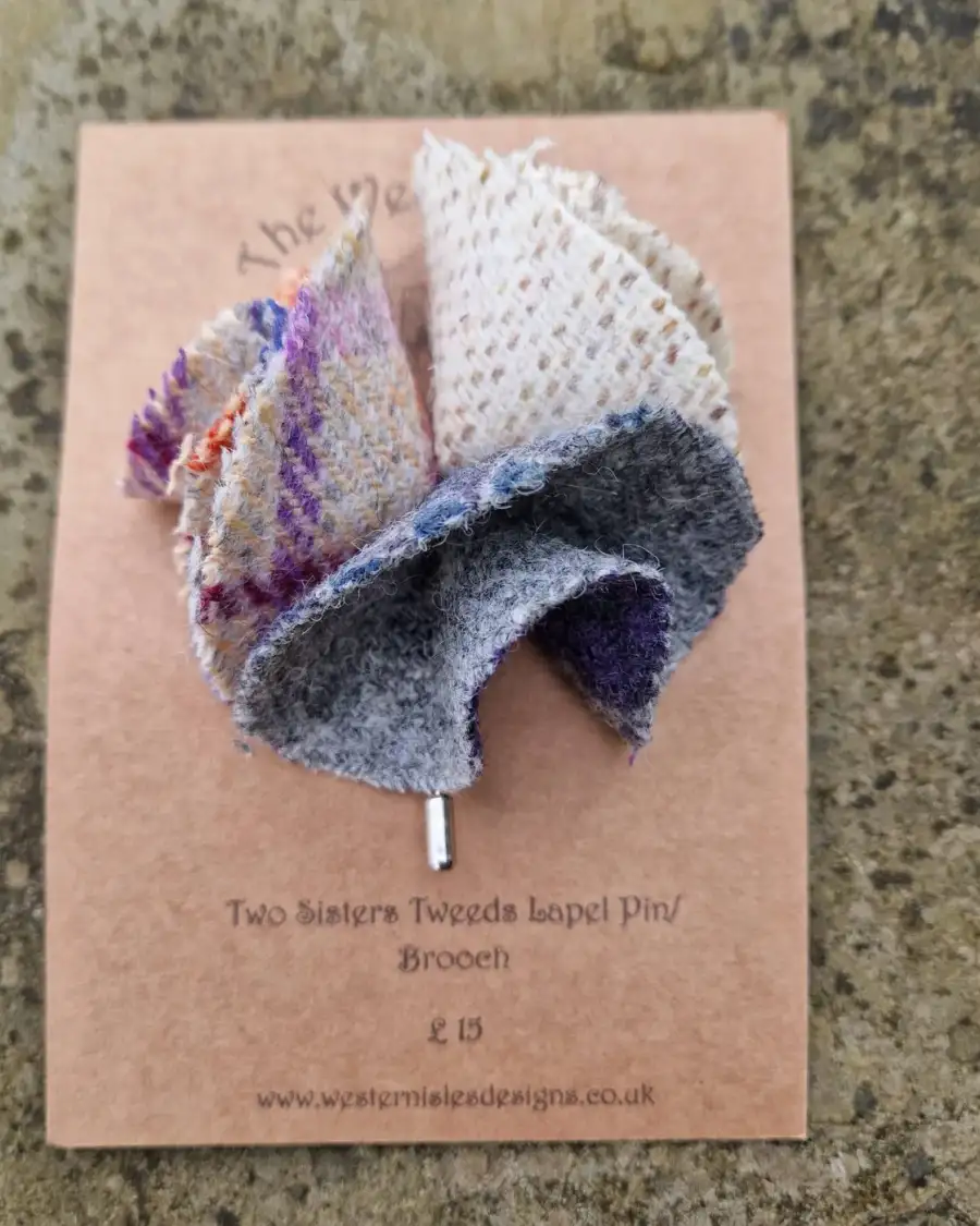 Tweed lapel pin brooch