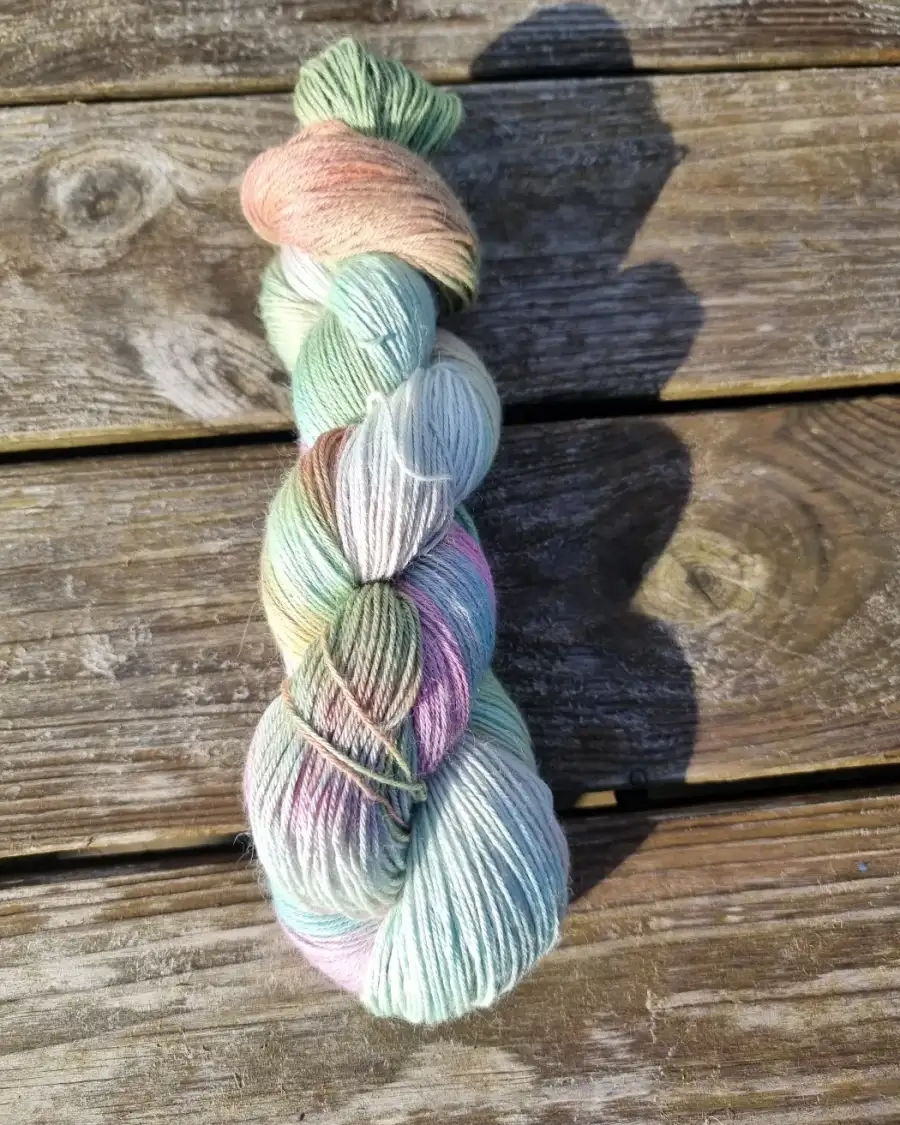 Hand-Dyed Yarn: Baby Alpaca & silk, 4 ply
