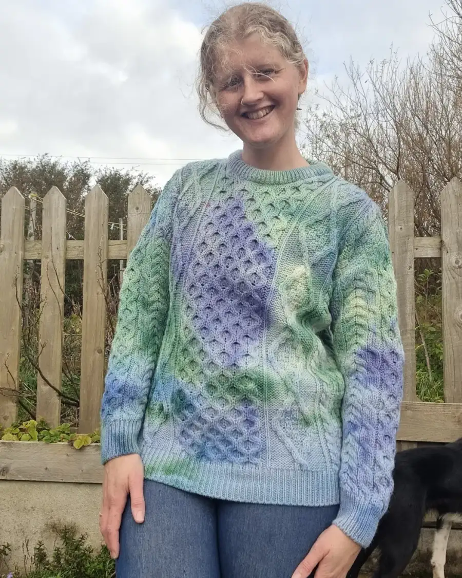 Hand dyed merino wool jumper M