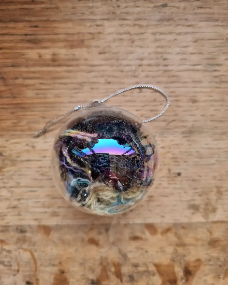 Yarn ends bauble