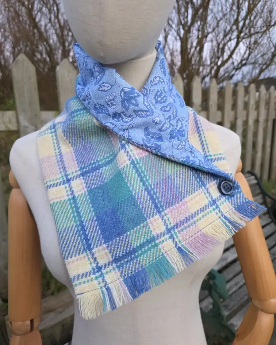 Amor Tweed neck warmer