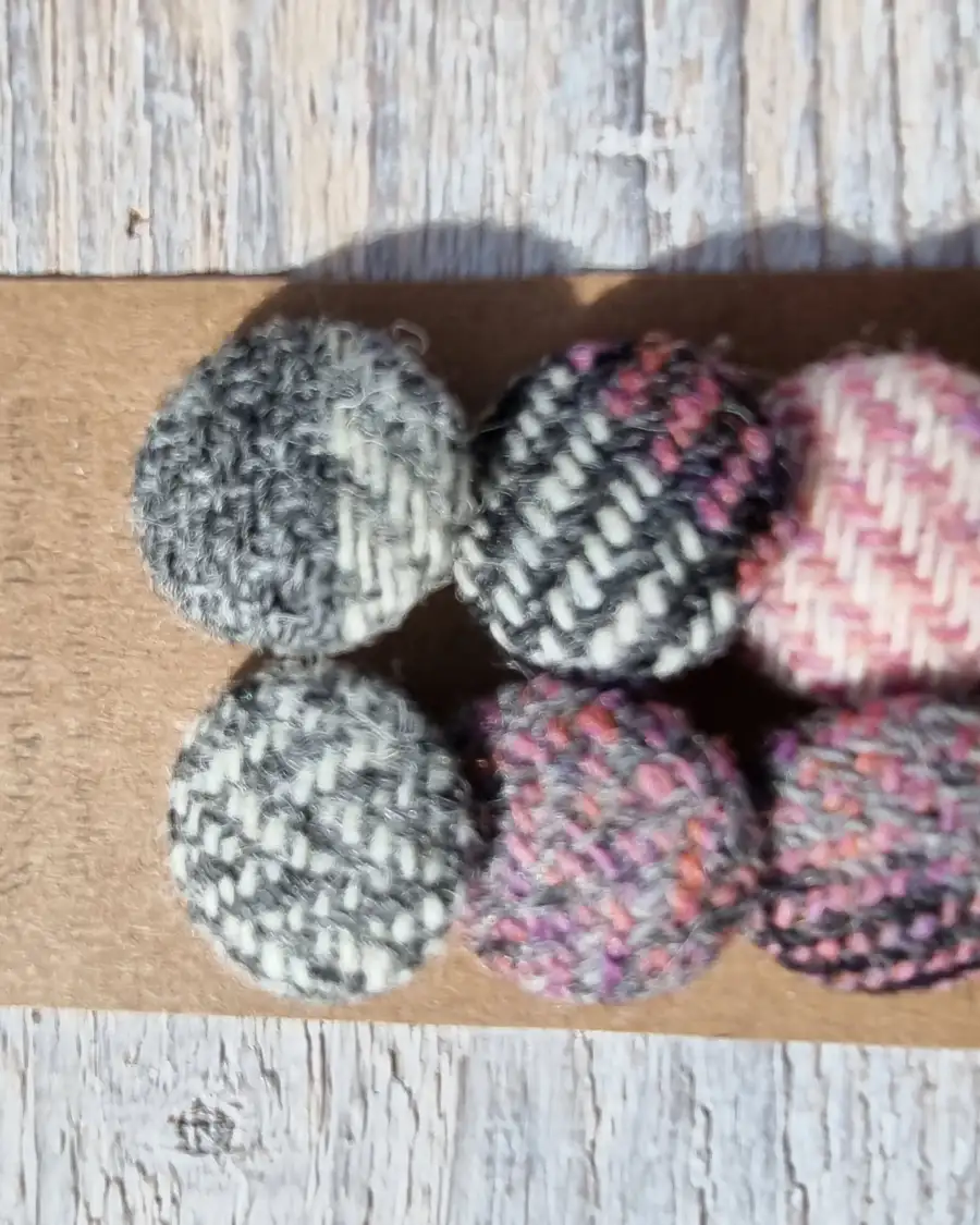 Three Sisters Tweed Buttons - 1 8