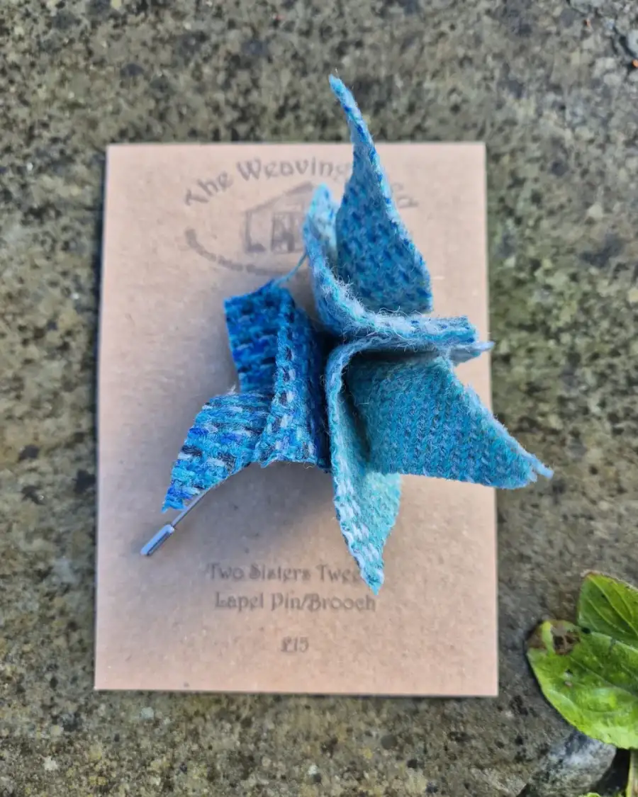 Tweed lapel pin brooch