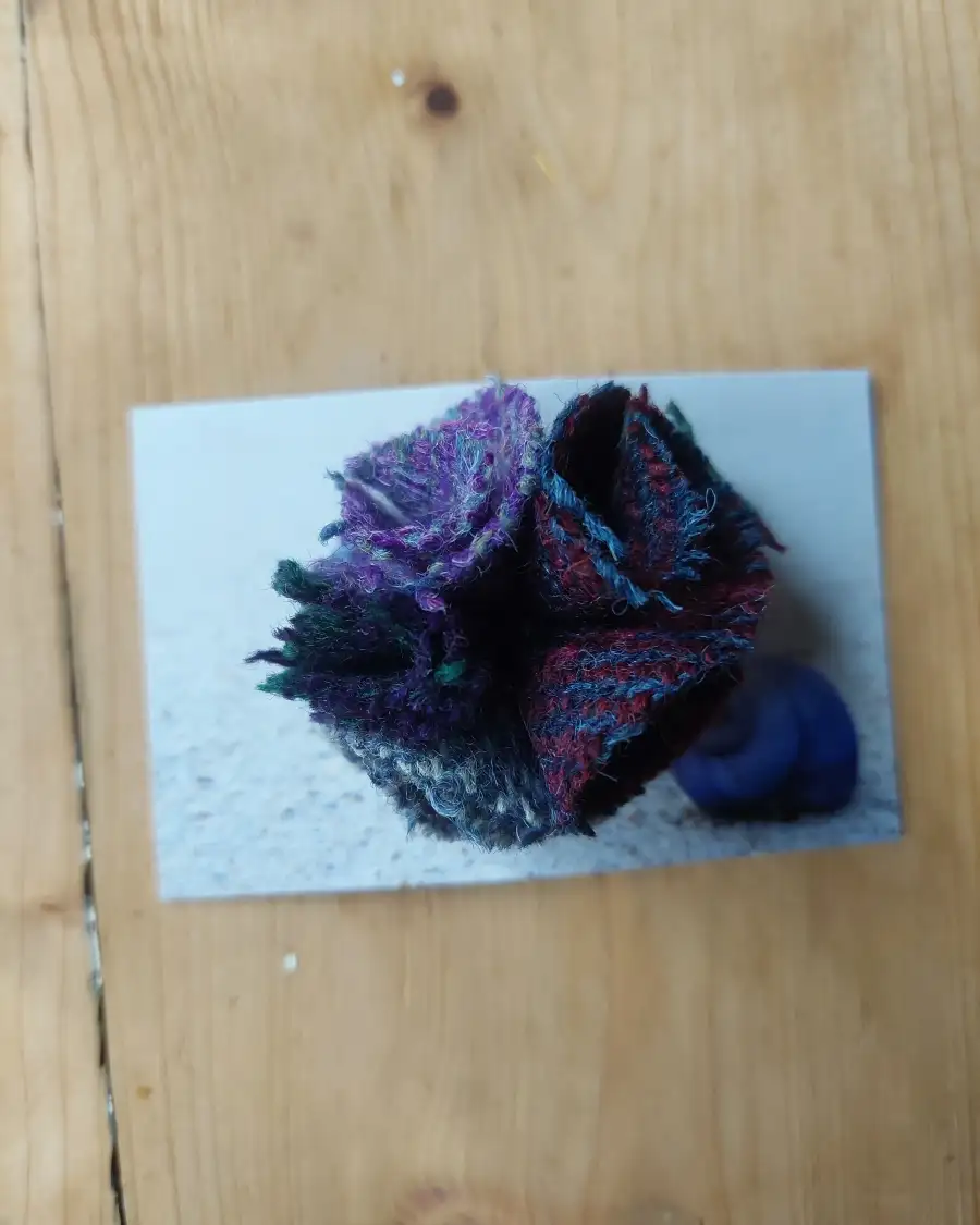 Three Sisters Tweed pin brooch