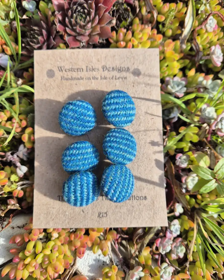 Three Sisters Tweed Buttons