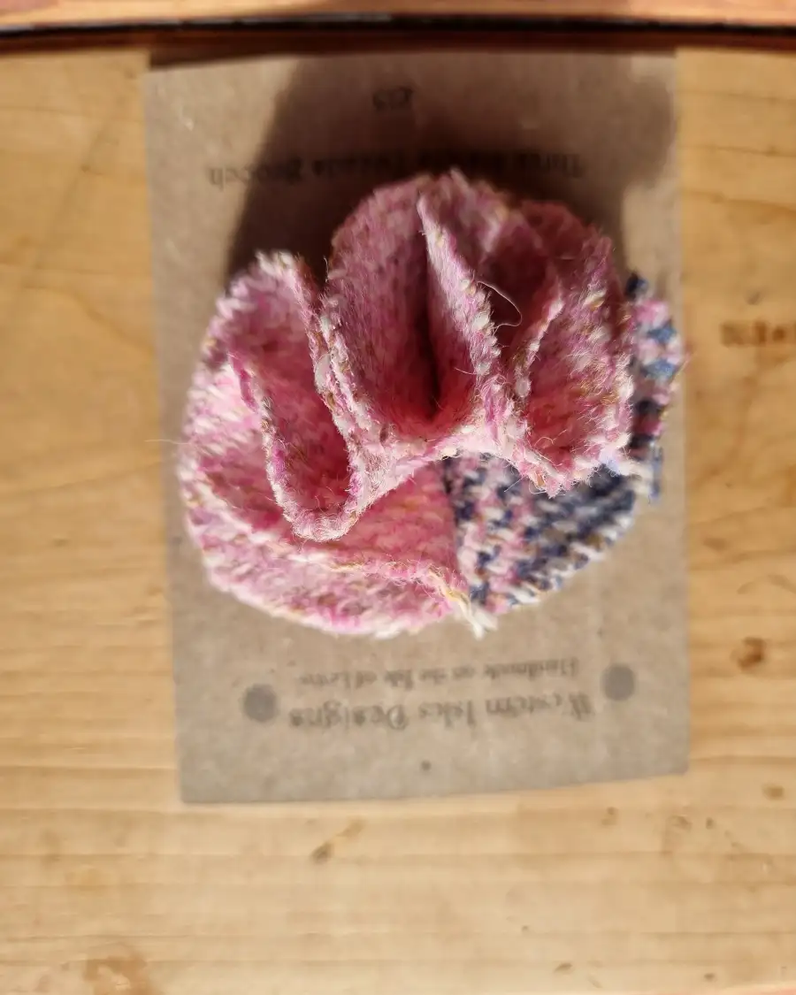 Three Sisters Tweed pin brooch