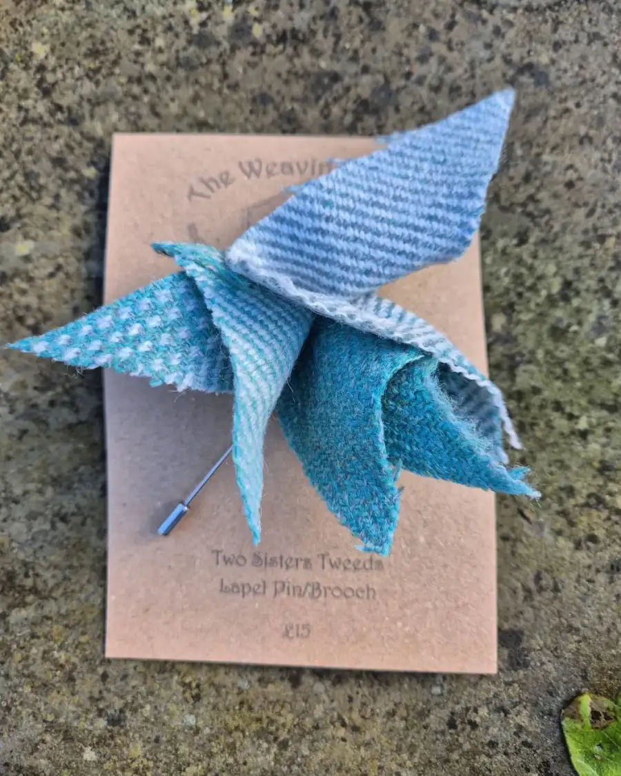 Tweed lapel pin brooch