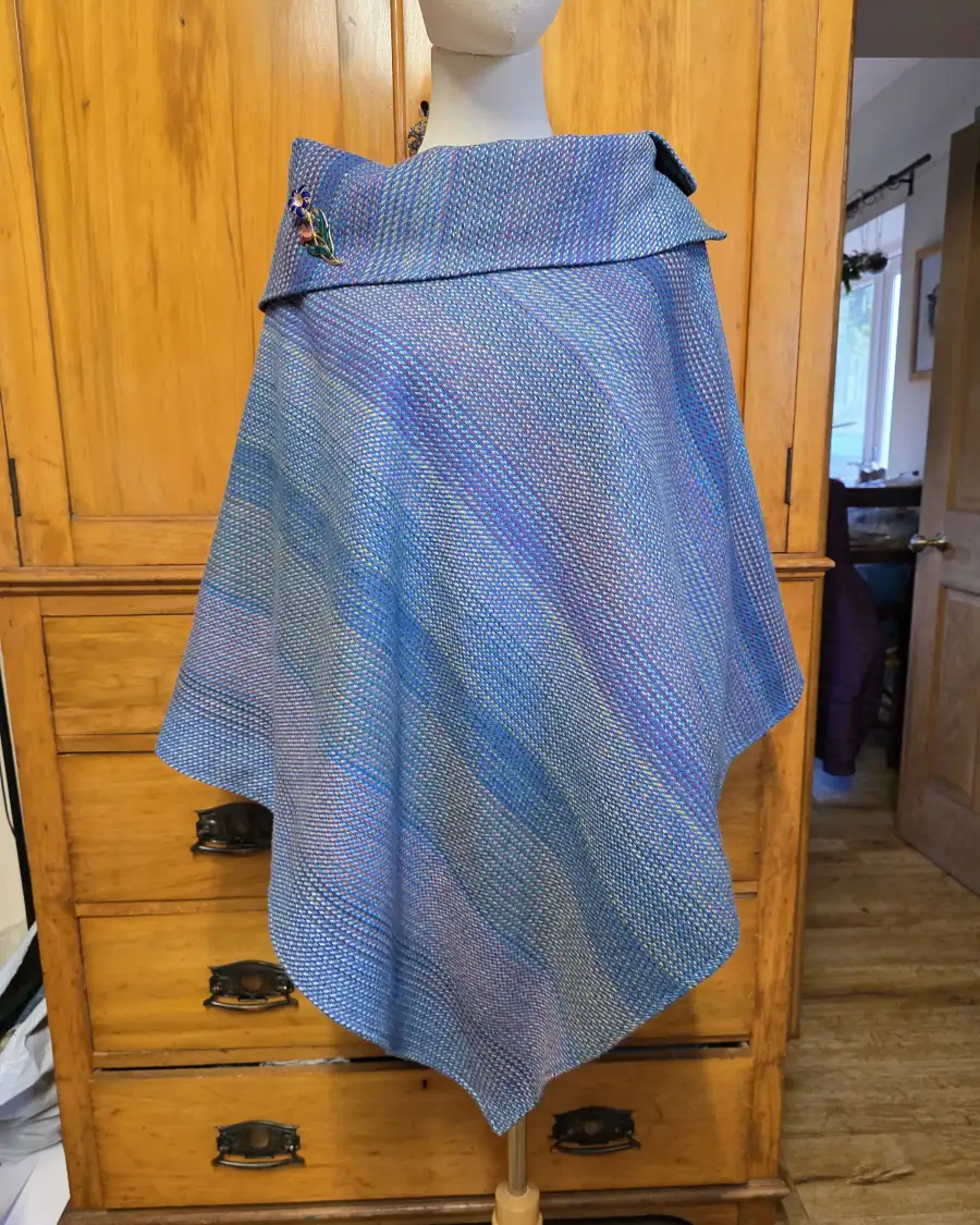 Three Sisters Tweeds cloak / Poncho