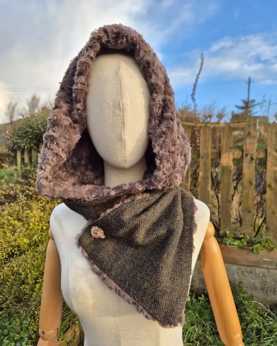 Three Sisters Tweed Hooded scarf