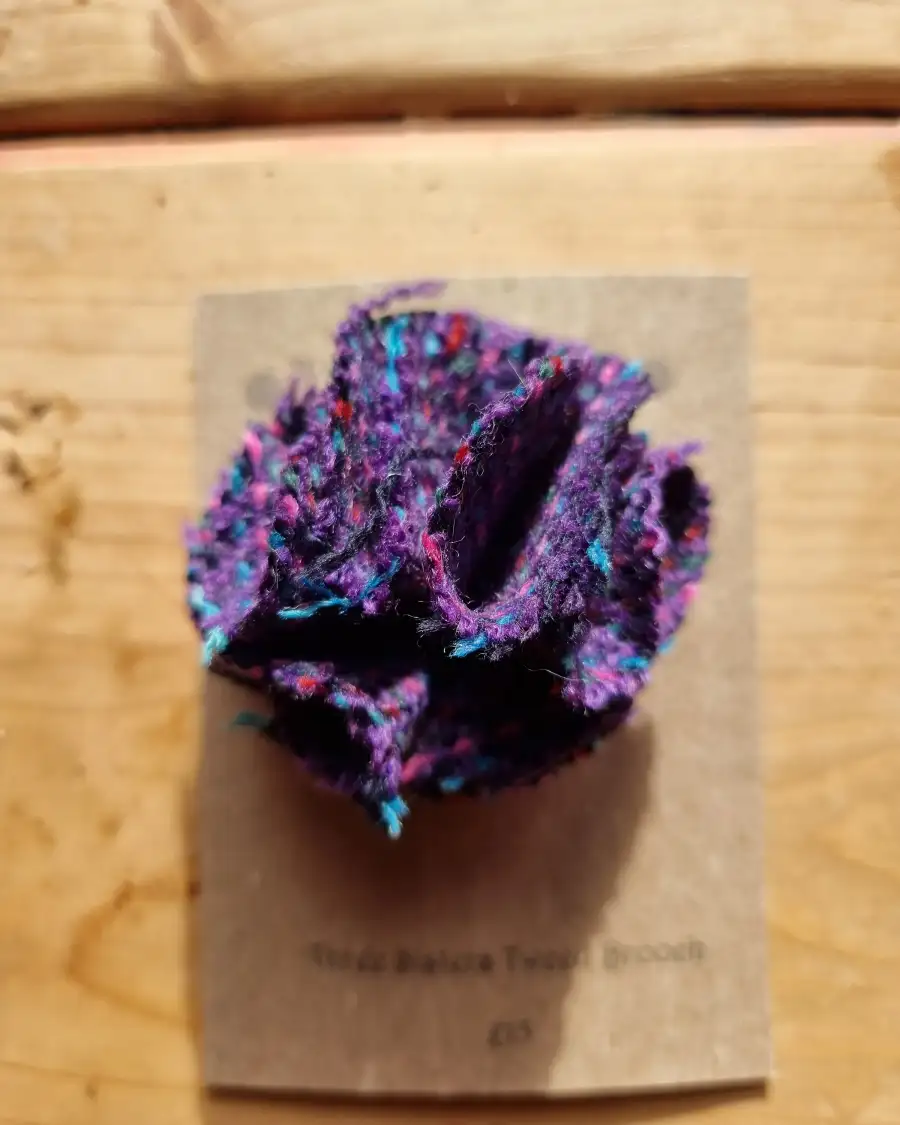 Three Sisters Tweed pin brooch