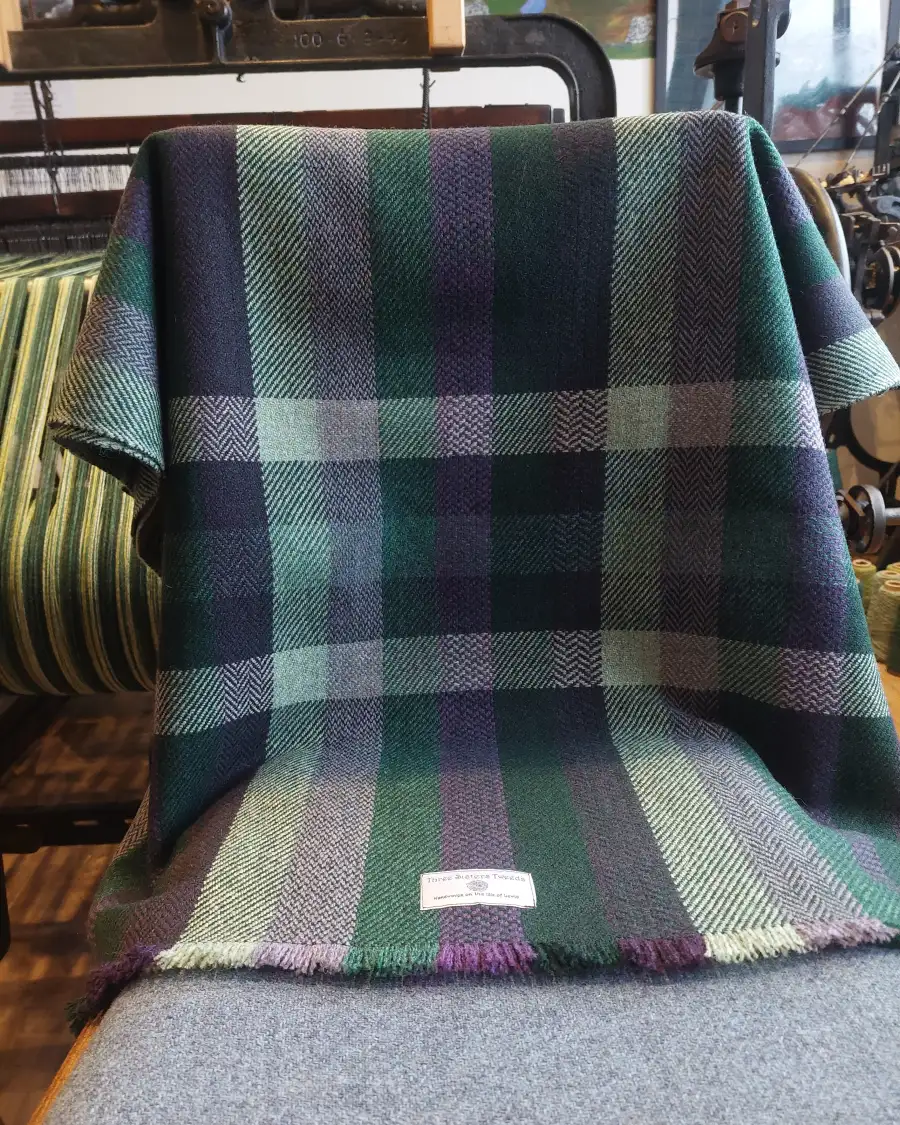 Three Sisters Tweed throw