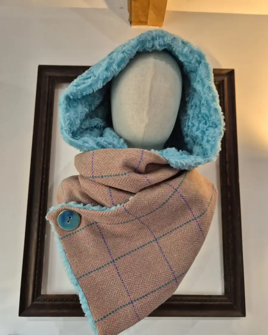 Amor Tweed Hooded scarf
