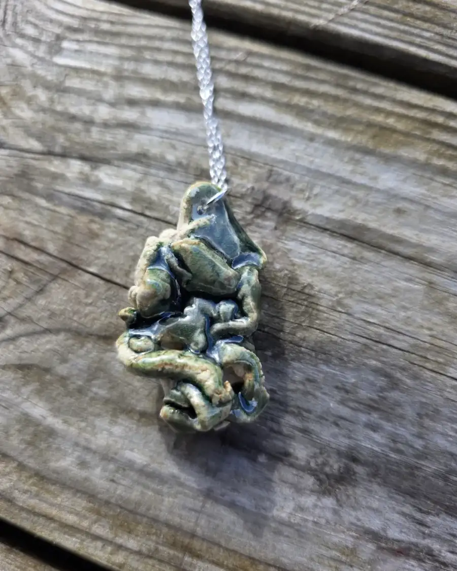 Ceramic Necklace seaweed tangle