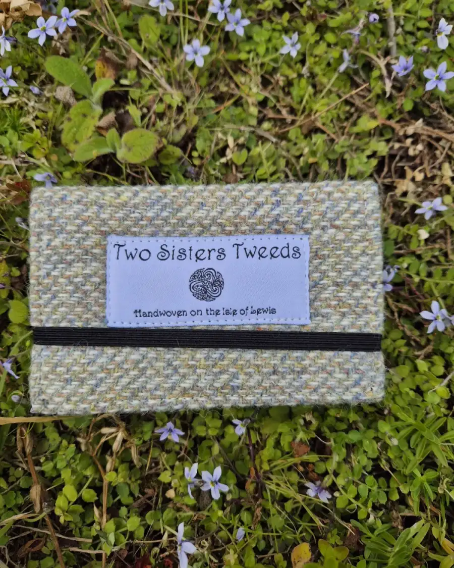 Two Sisters Tweed Card Holder