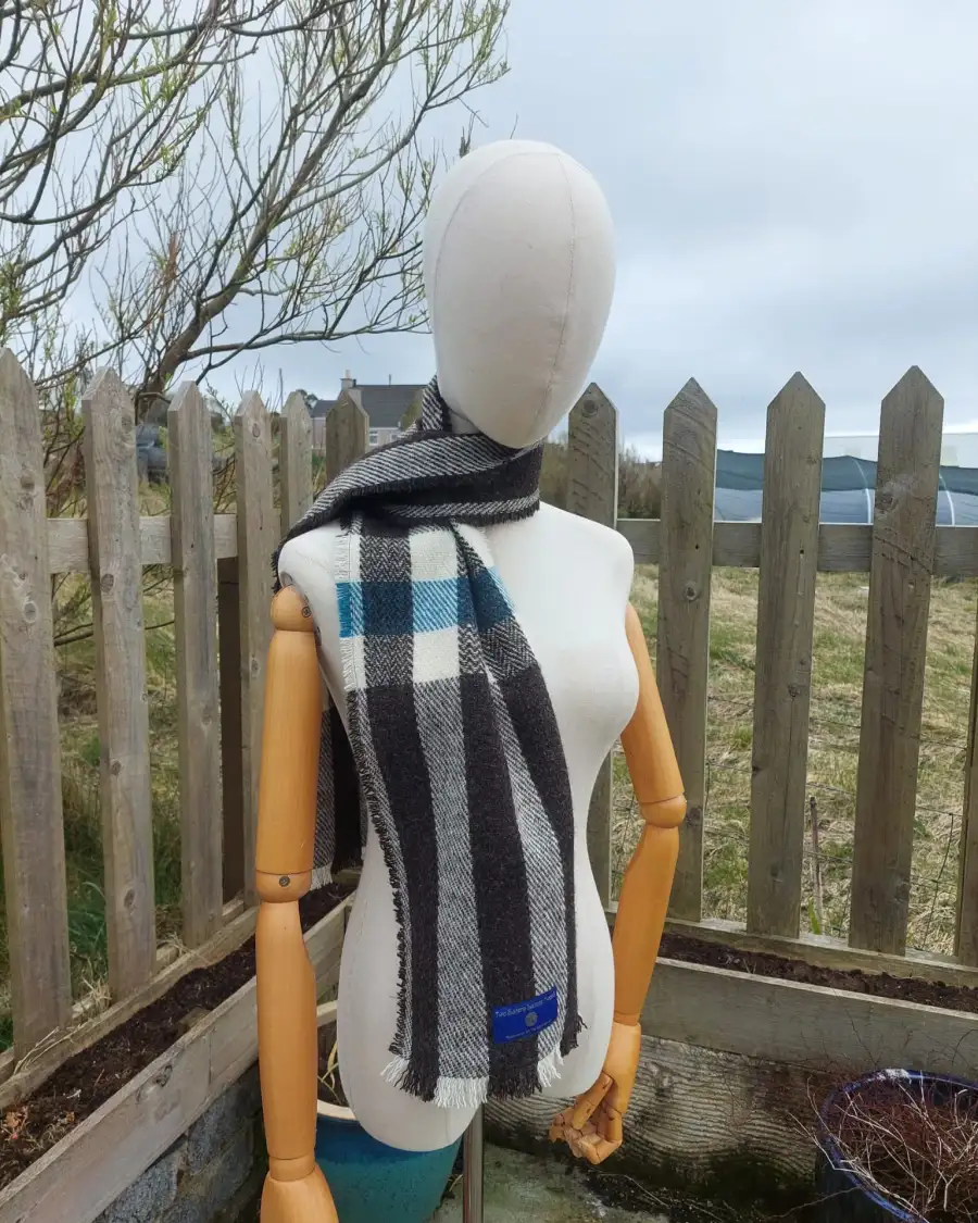 Gotland Tweed Scarf