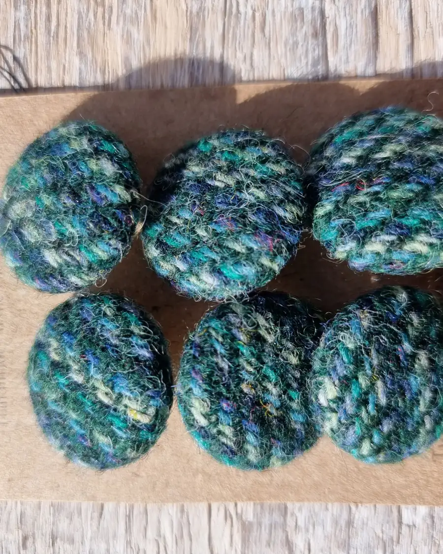 Three Sisters Tweed Buttons - 1 7