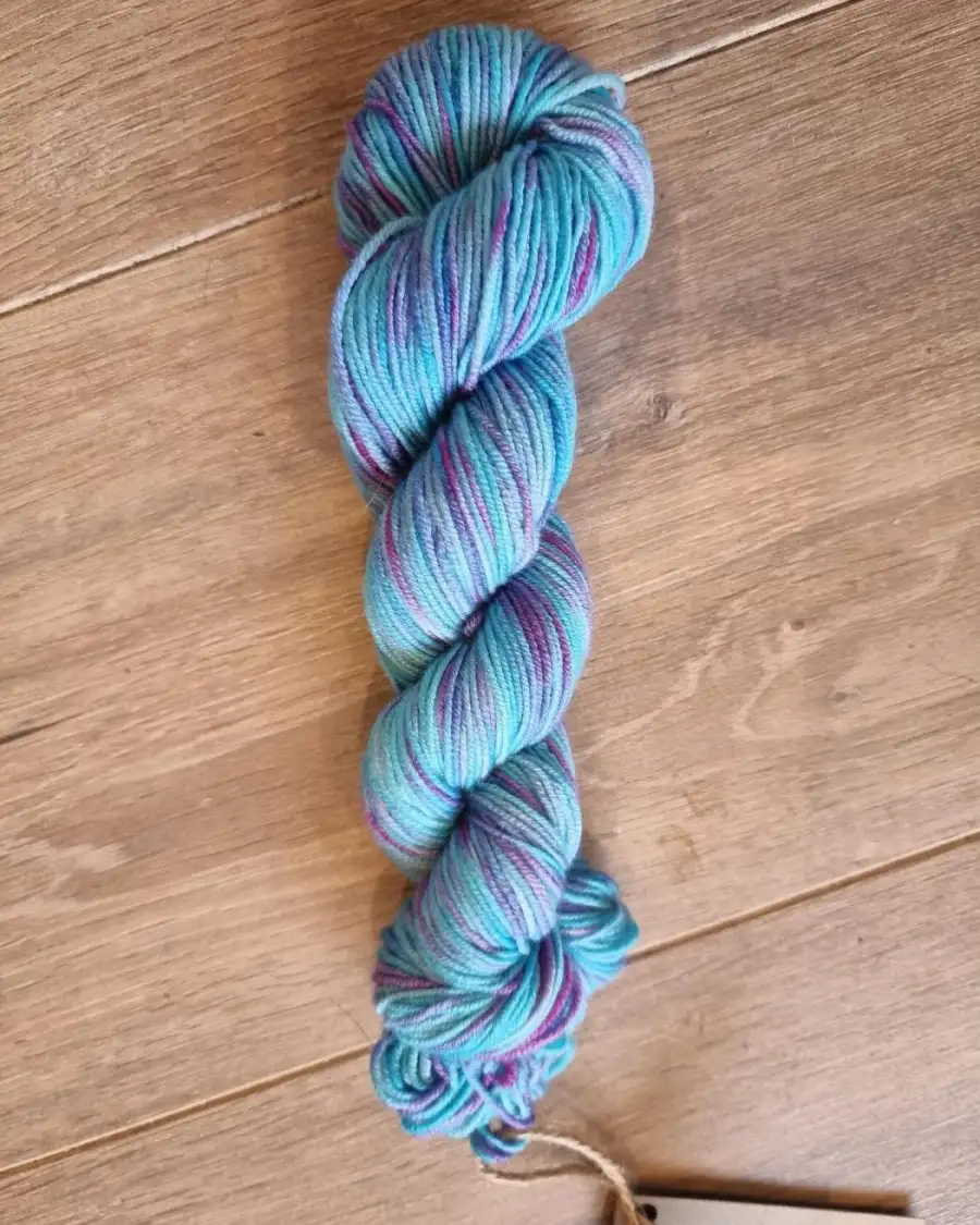 Hand-Dyed Yarn: 100% Merino, 4 ply