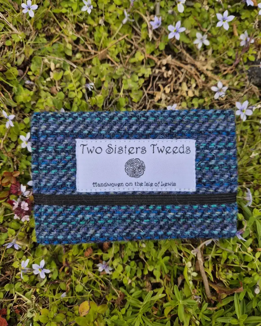 Two Sisters Tweed Card Holder