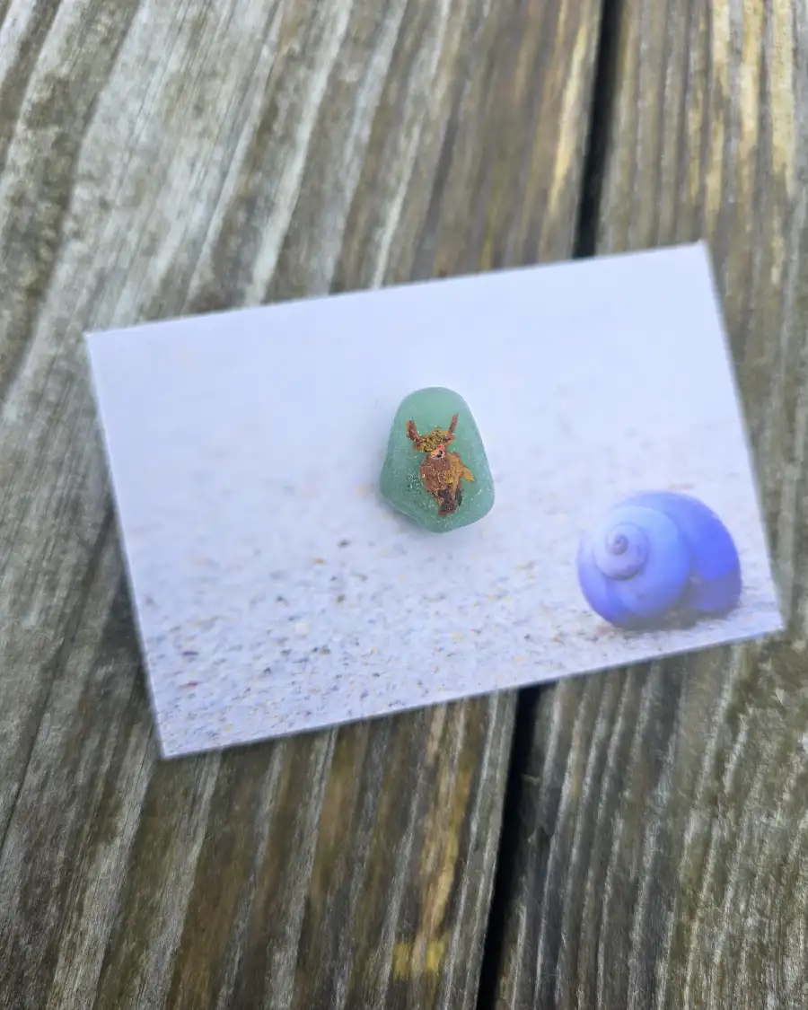 Painted sea glass pin badge