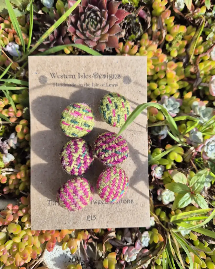 Three Sisters Tweed Buttons