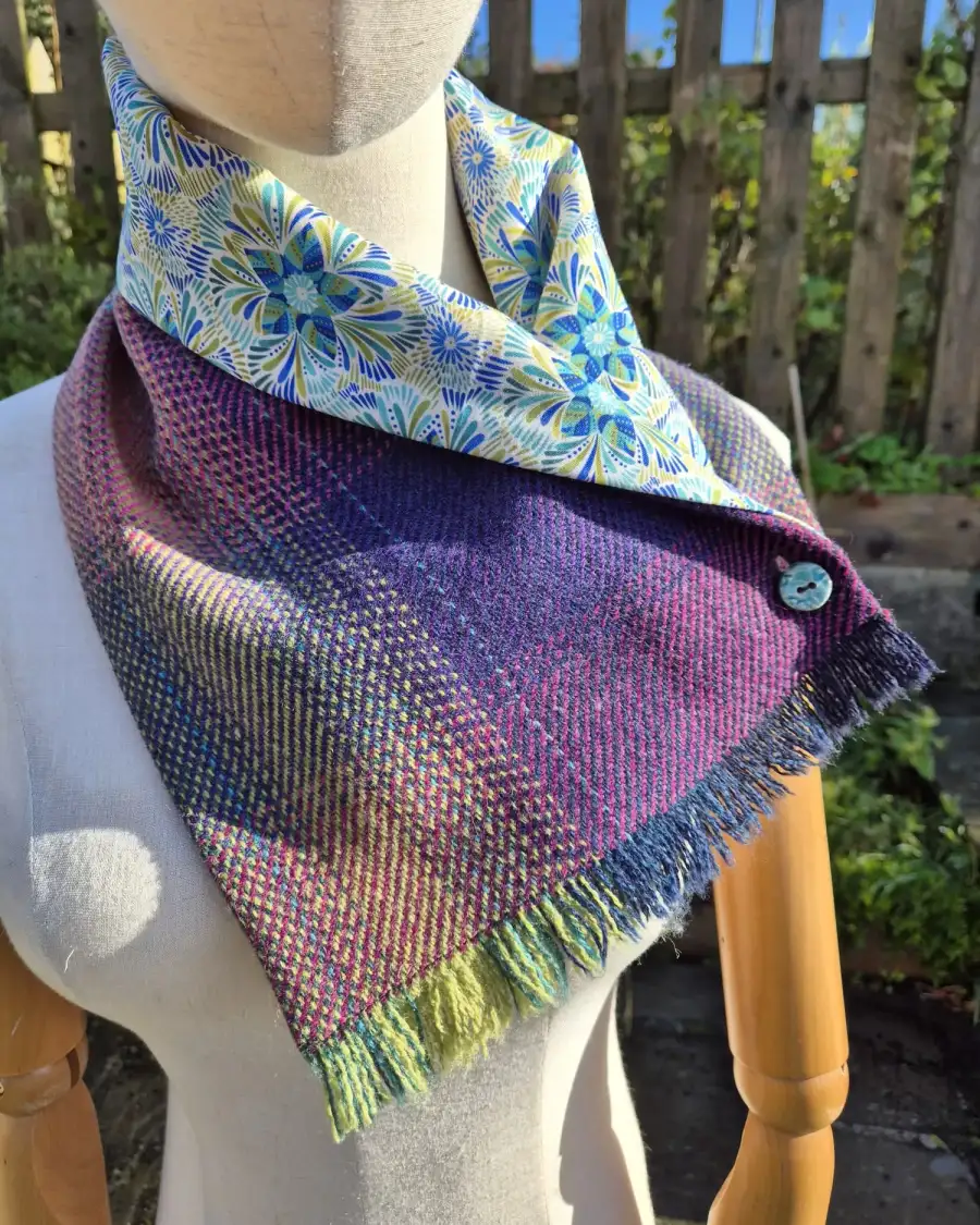 Three Sisters Tweed neck warmer - aurora