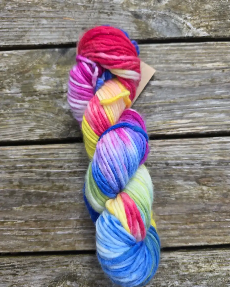 Hand-Dyed Yarn: 100% Merino, chunky - 2 3