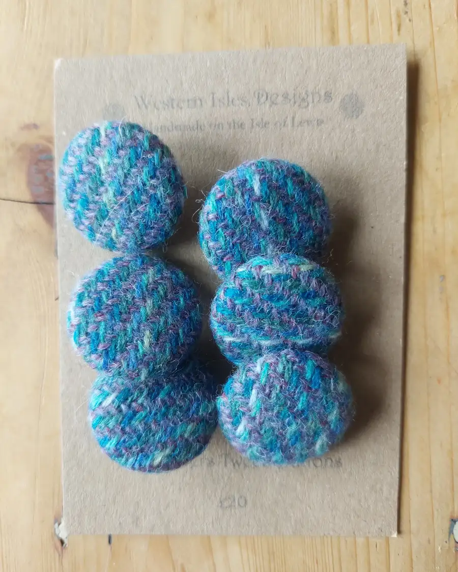 Two Sisters tweed buttons - 1 3
