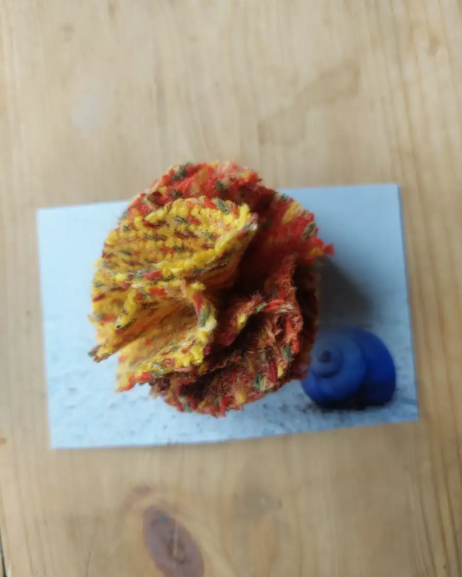 Three Sisters Tweed pin brooch