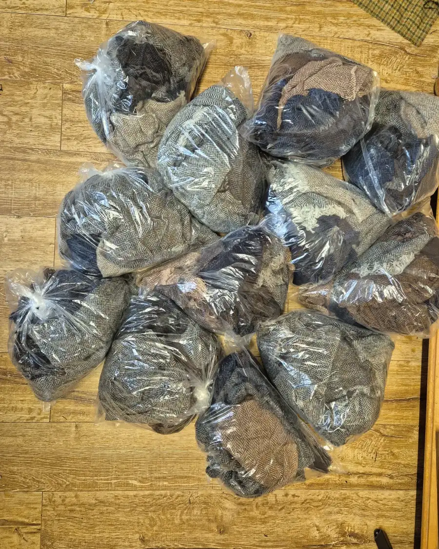 Vintage Tweed scraps - unwashed