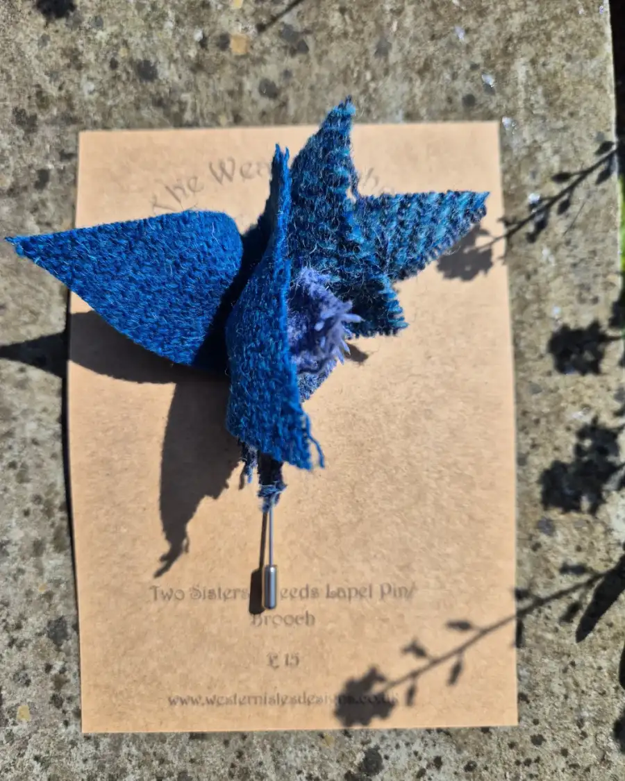 Tweed lapel pin brooch