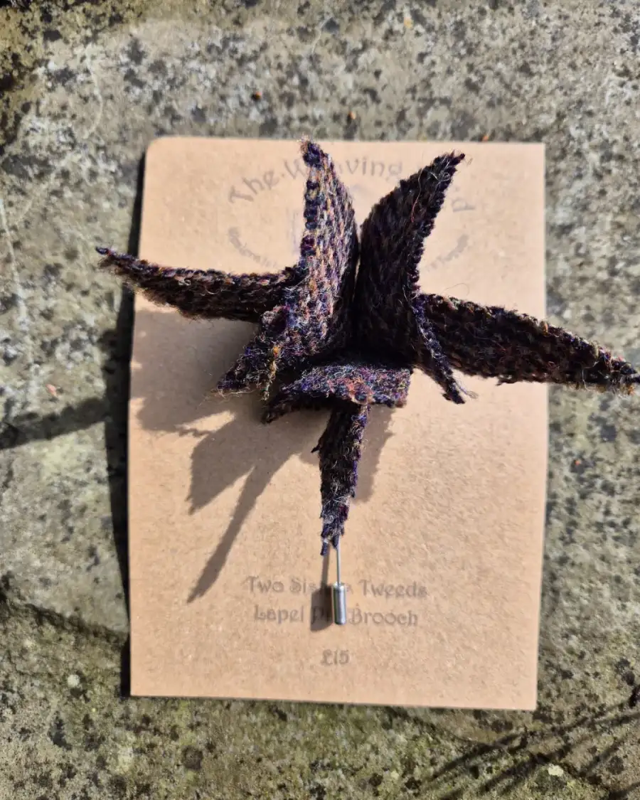Tweed lapel pin brooch