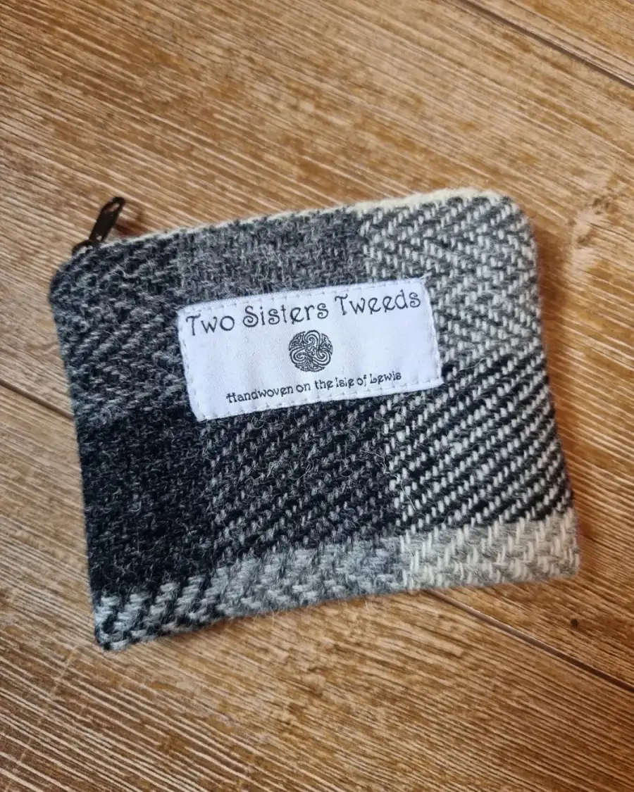 Two Sisters Tweed Zip Purse