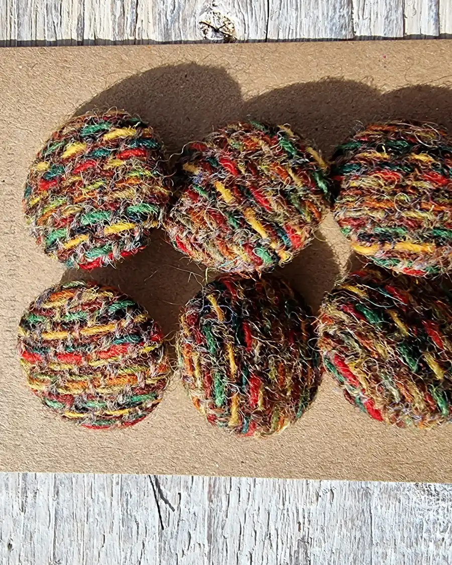 Three Sisters Tweed Buttons - 2 6