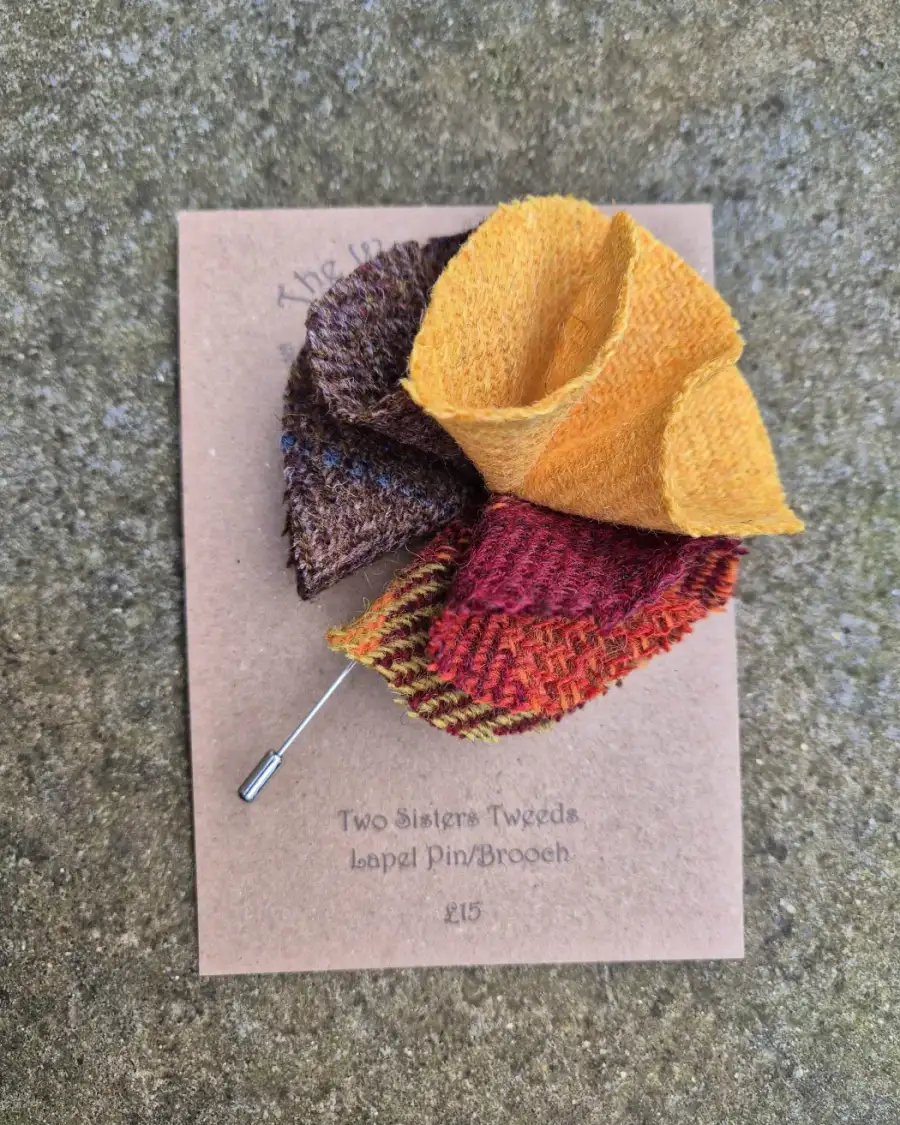 Tweed lapel pin brooch
