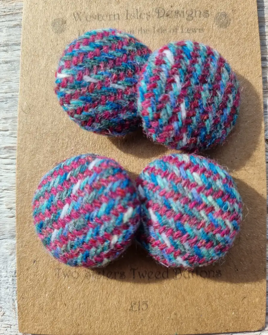 Three Sisters Tweed buttons - 1 5
