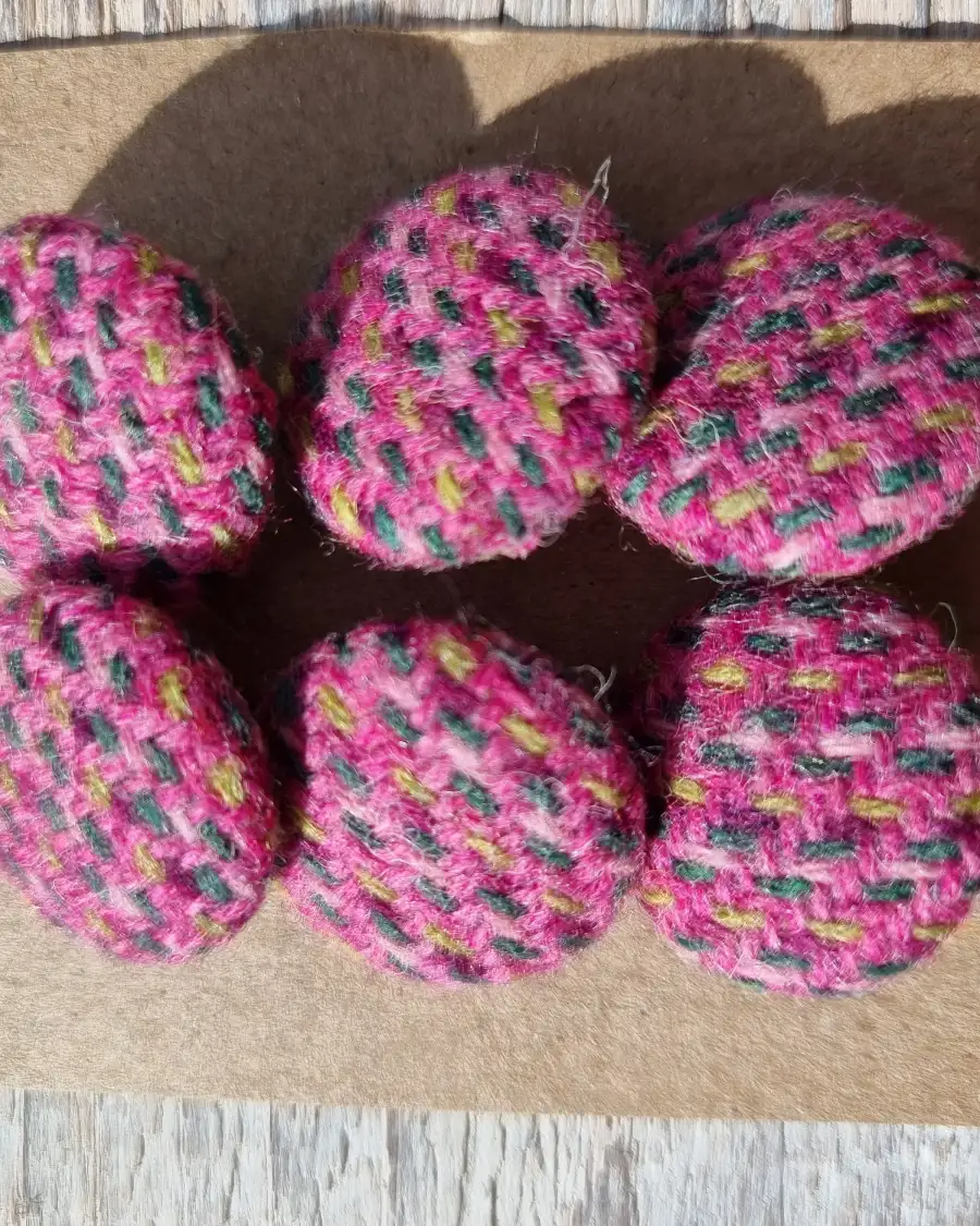 Three Sisters Tweed Buttons - 1 10
