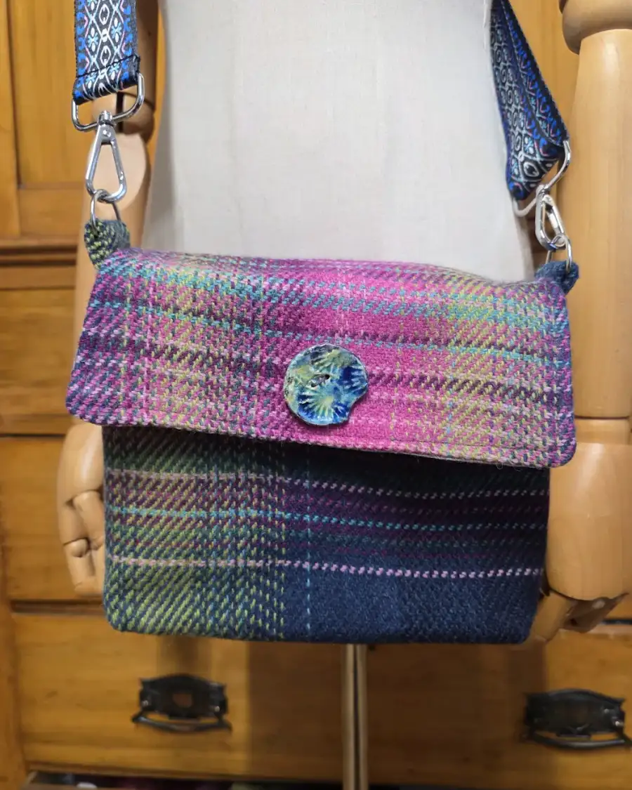 Two Sisters Lambswool Tweed shoulder bag Aurora